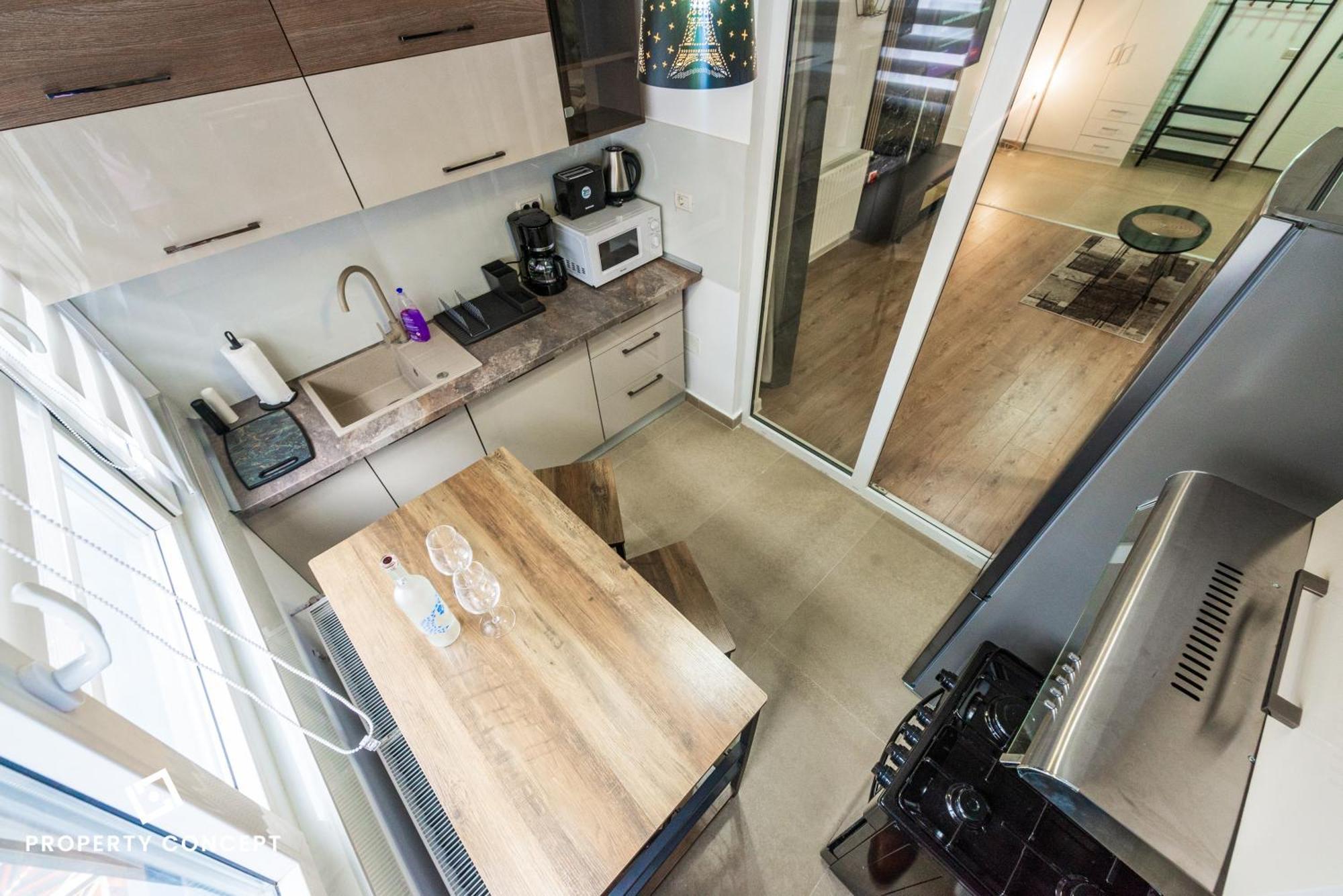 724 Apartment *