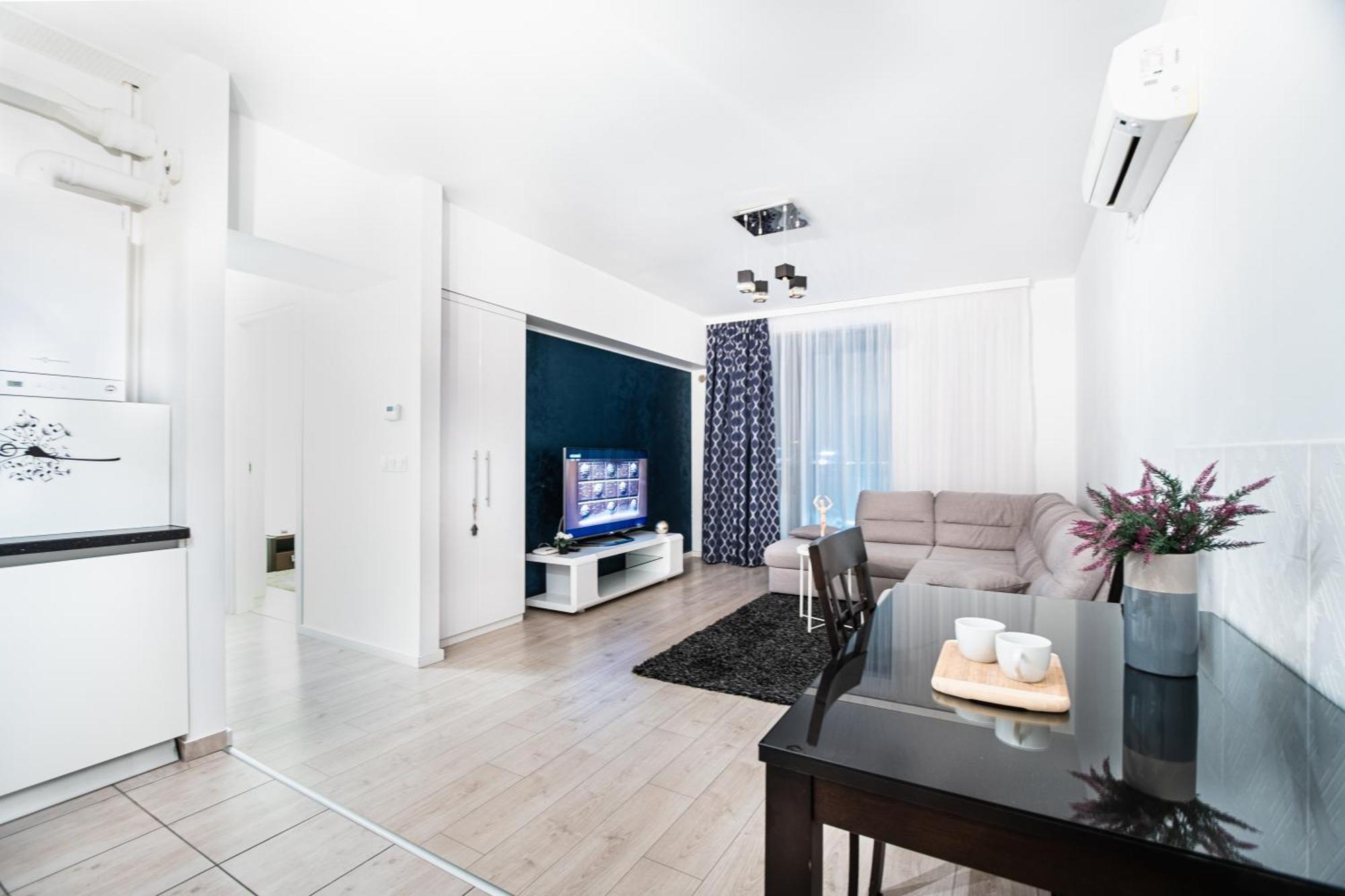 Opal Luxury Aviatiei *