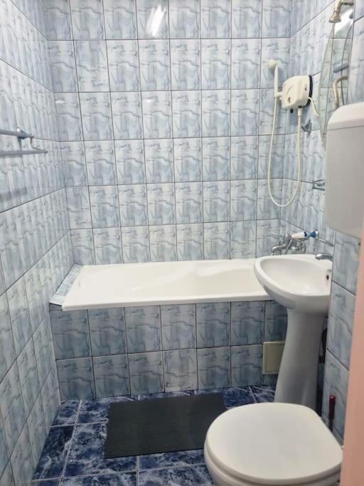 Apartment Myo's Place Bucharest