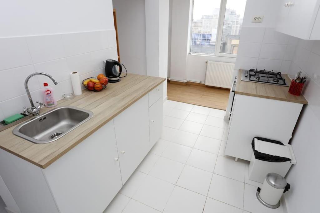 Apartment 3 Bdrm In Center