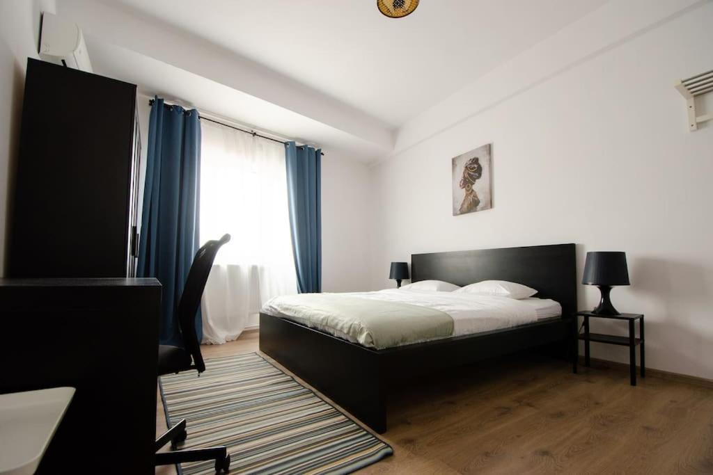 Gorgeous Near Old Town Apartament *