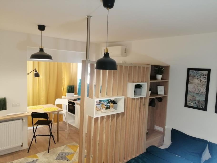 Apartment Cozy Up