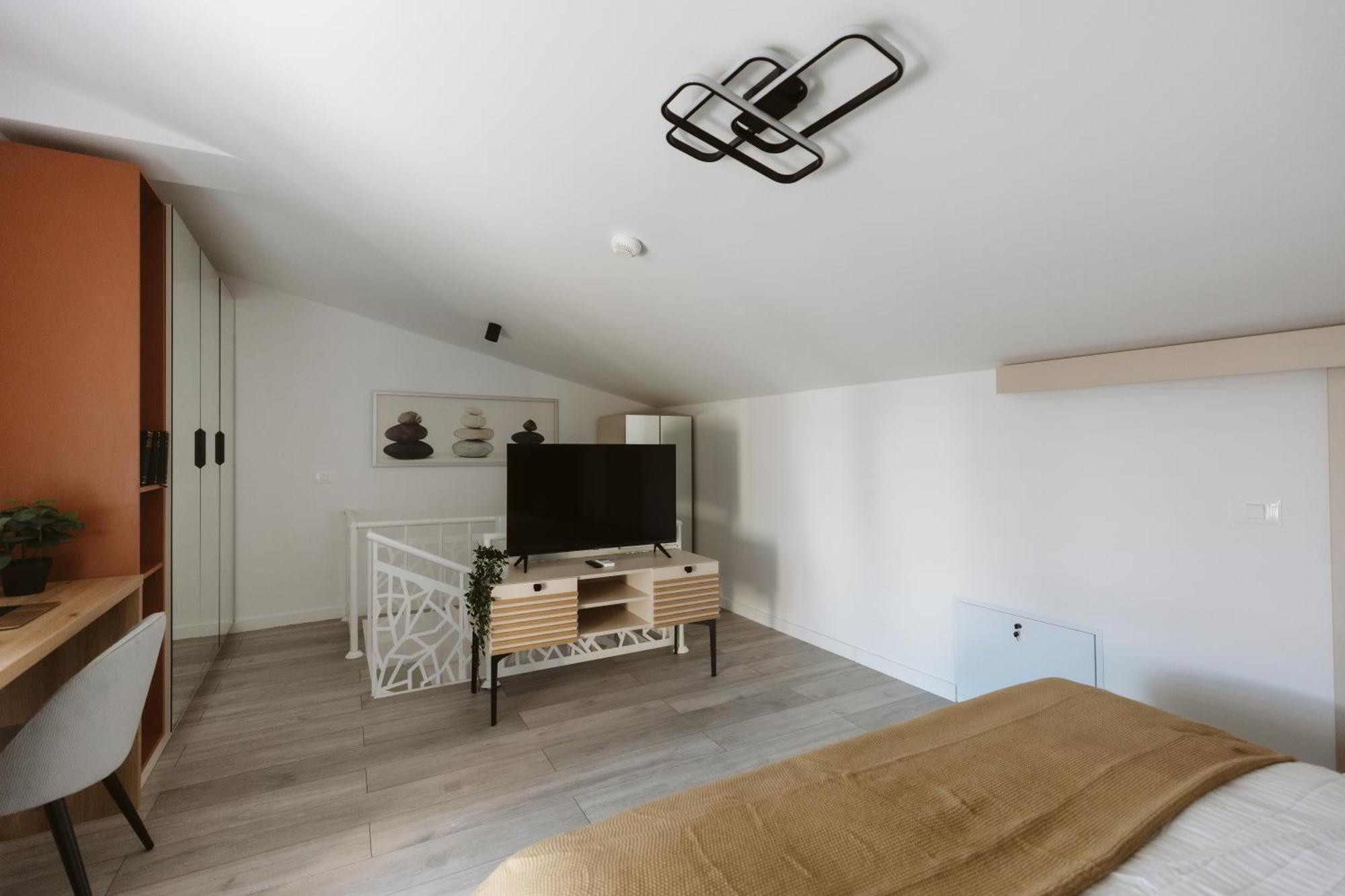 Dec Apartment *