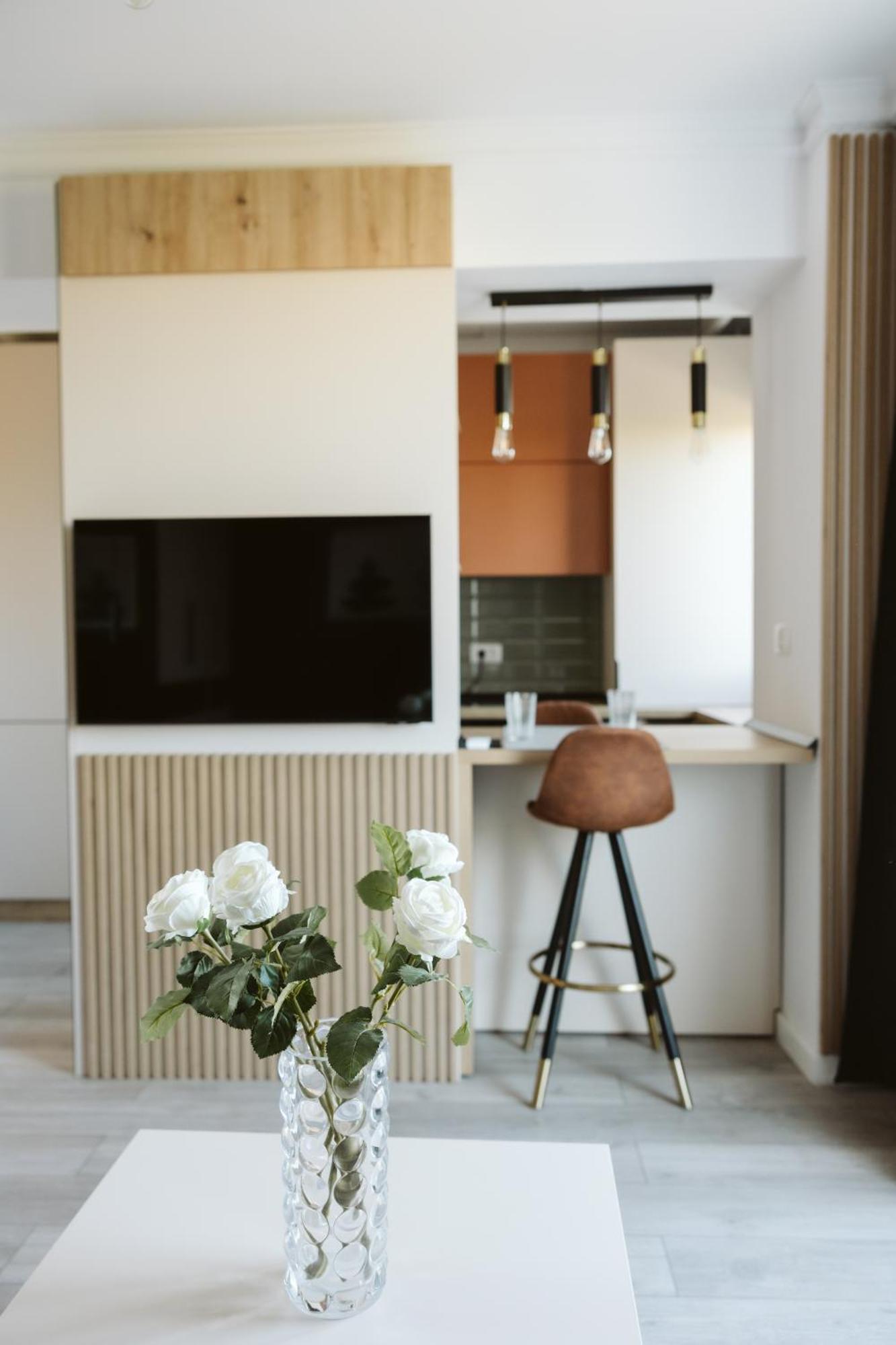 Apartment Dec *
