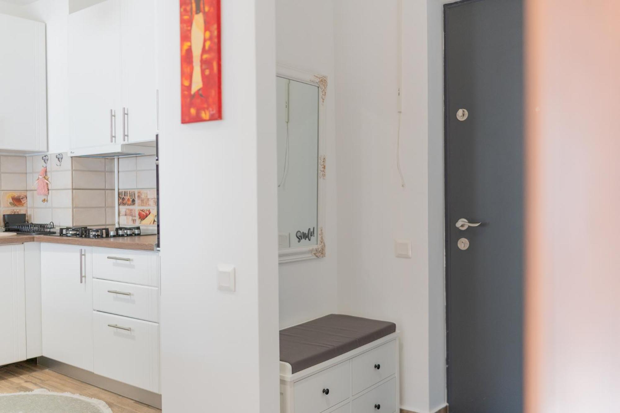 Renovated Gem Plumbuita Park Apartment *