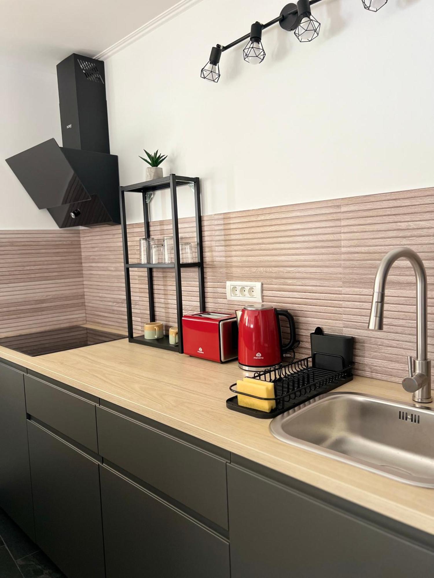 Warm'n Cozy, Modern Baneasa Apartment Bucharest