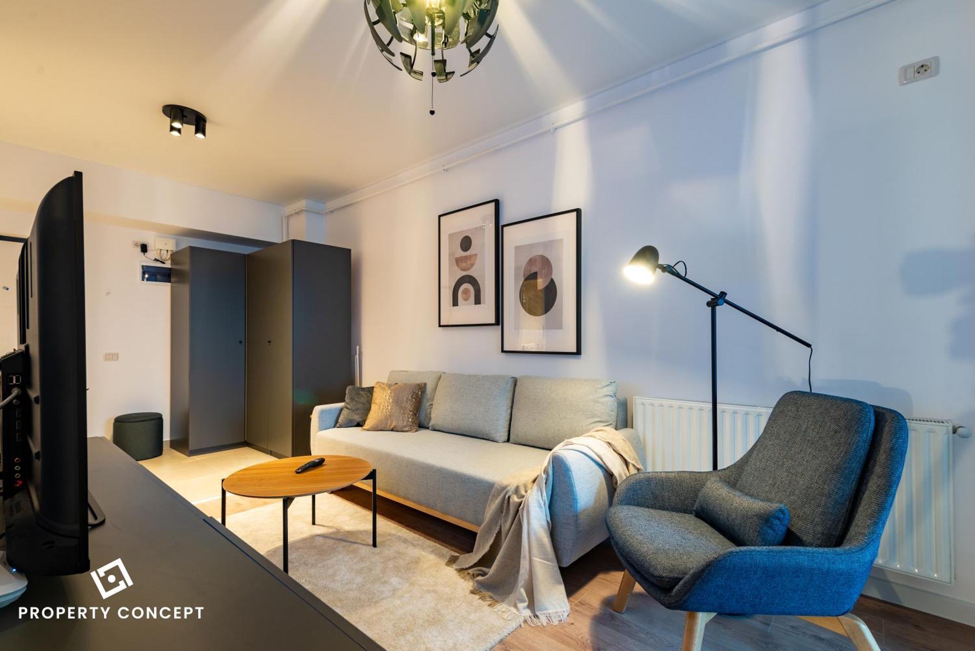 Apartment 908 *