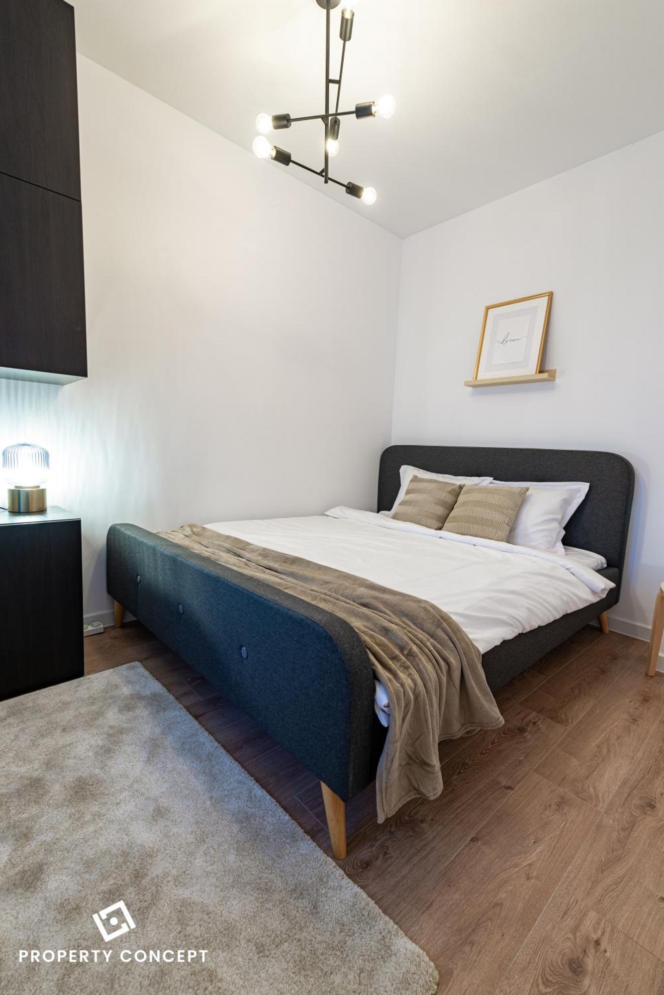 812b3 Apartment