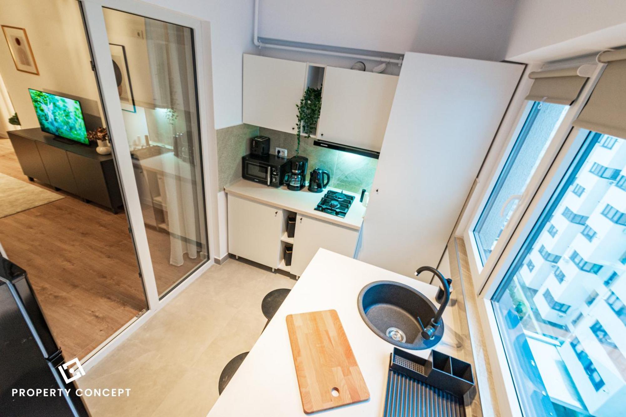Apartment 812b3 *