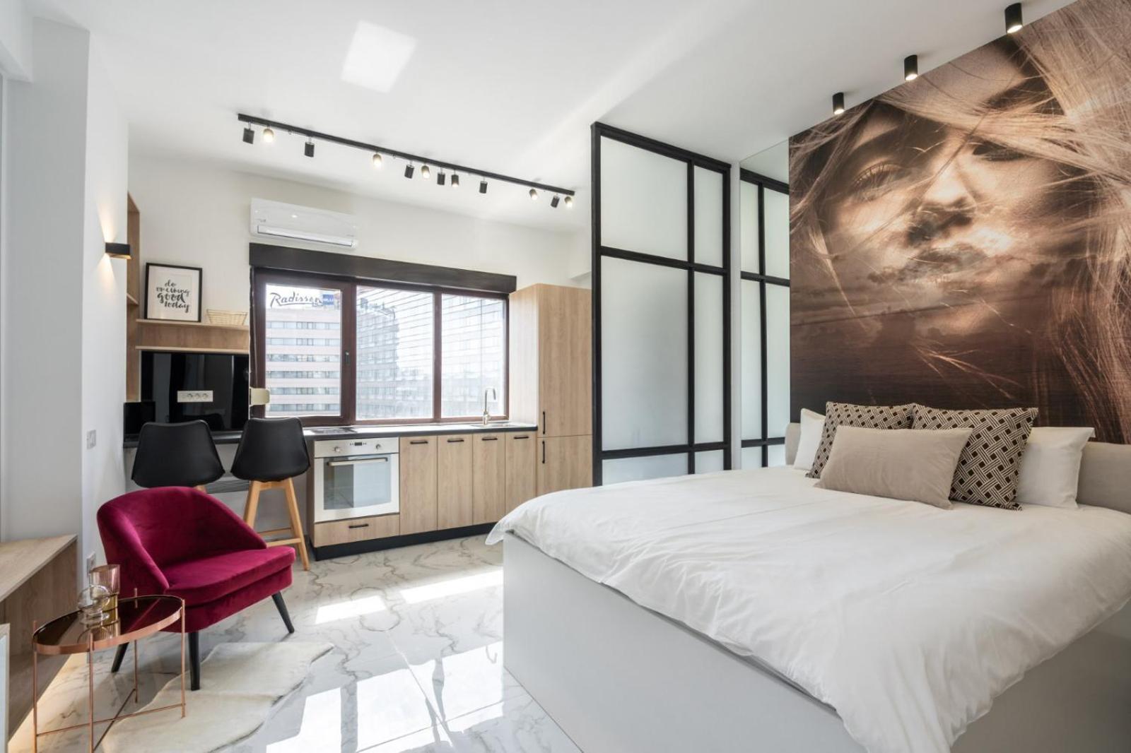 Victoriei112 - Urbannest * Bucharest