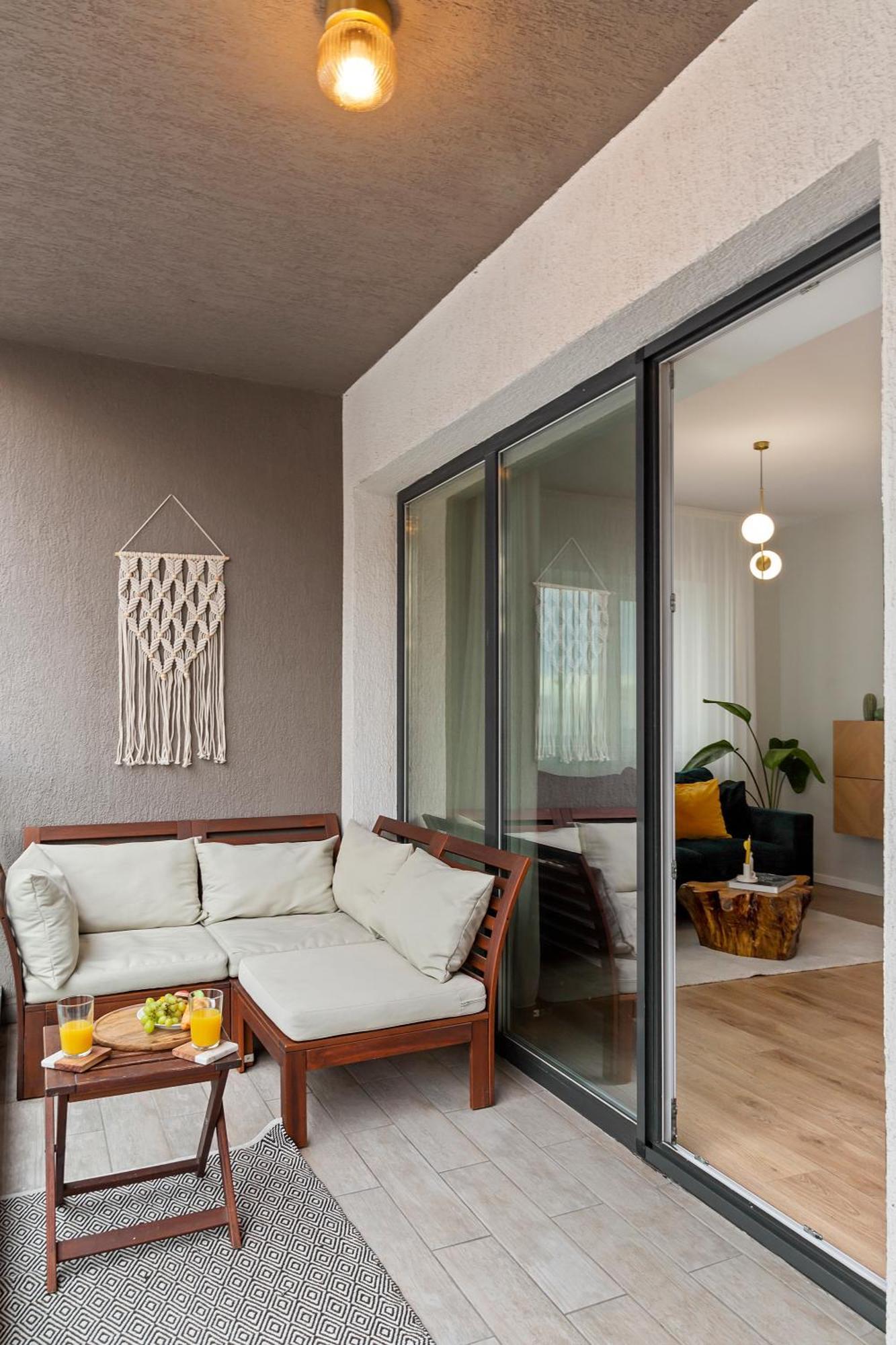 Mido Park With Private Parking & Self Check-in *