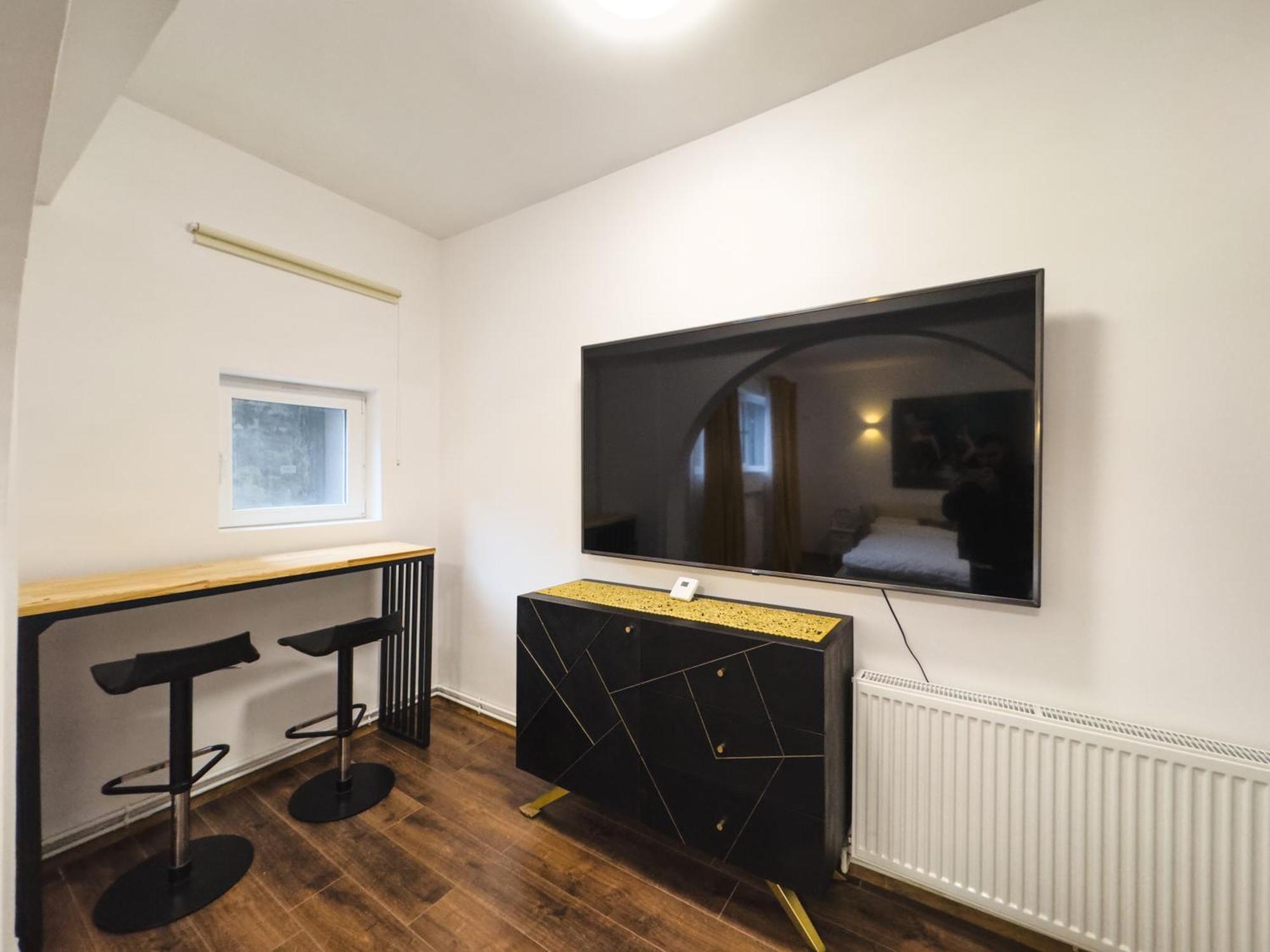 Loving Downtown By Chr Luxury Apartment
