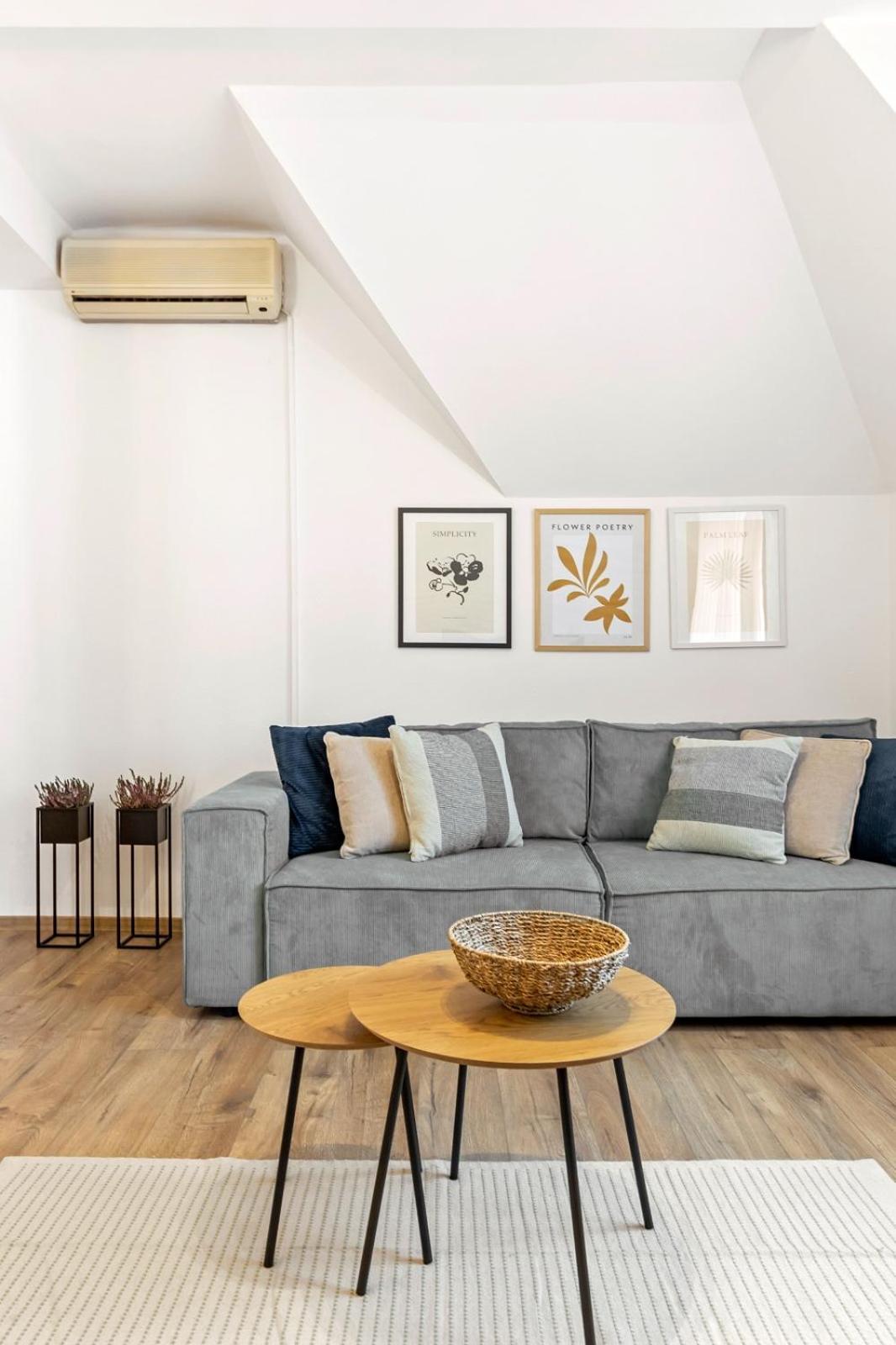 Herman Park View Cozy 2 *
