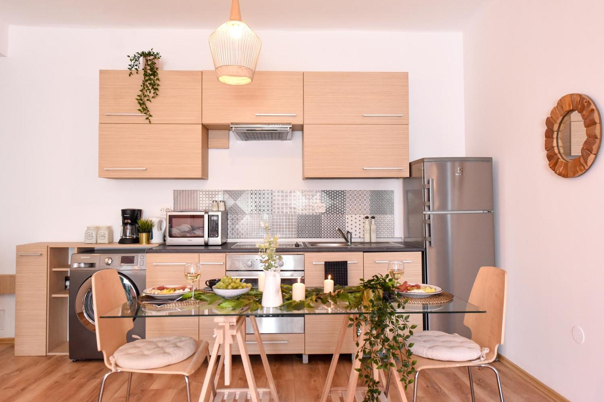 In The Heart Of History: Stylish In The Center Apartment Bucharest