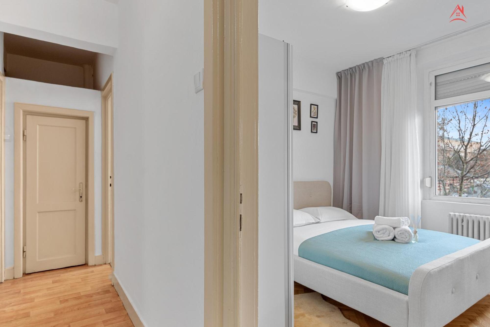 Eroilor Amazing Dambovita View Apartment *