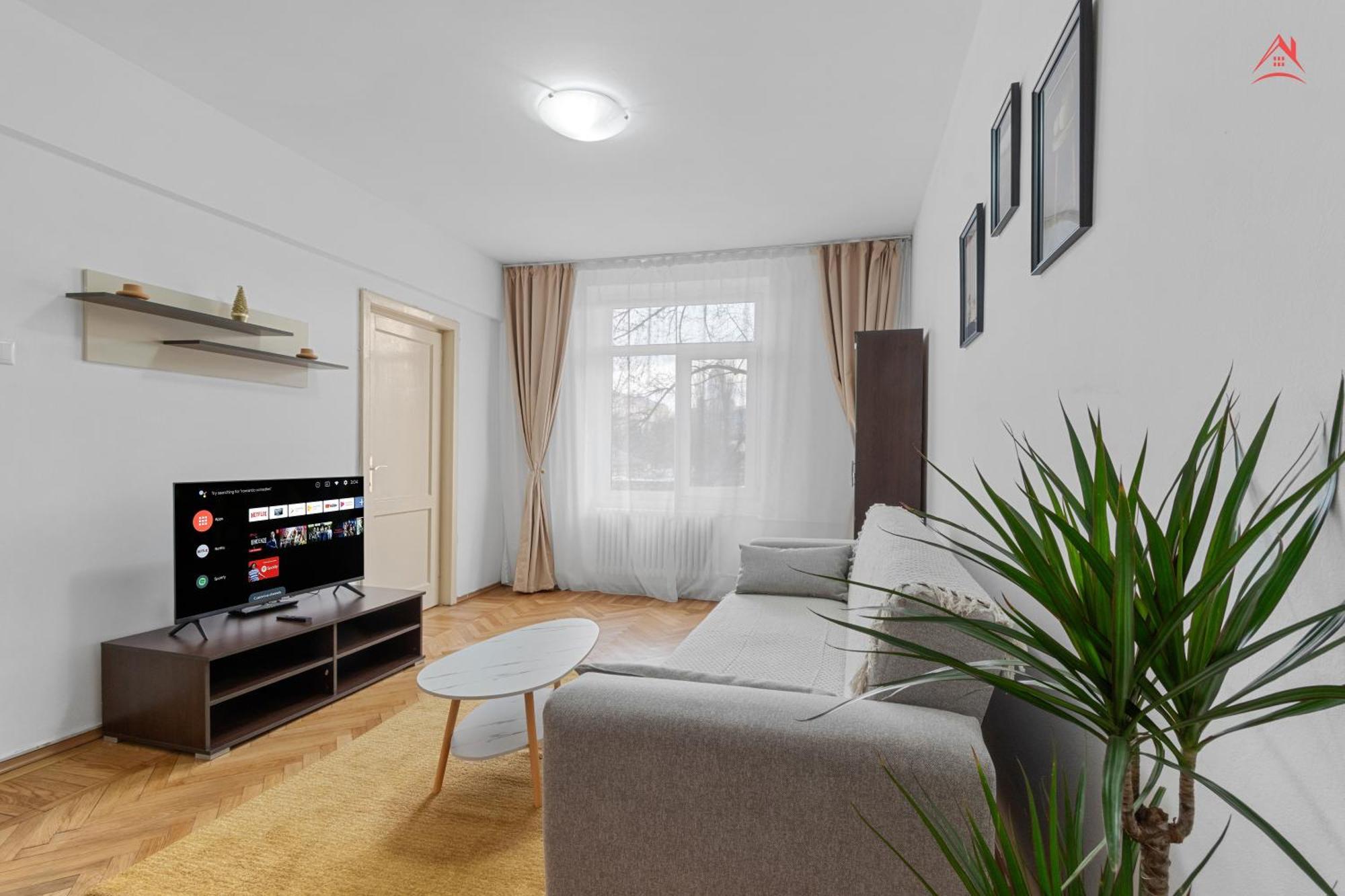 Apartment Eroilor Amazing Dambovita View *