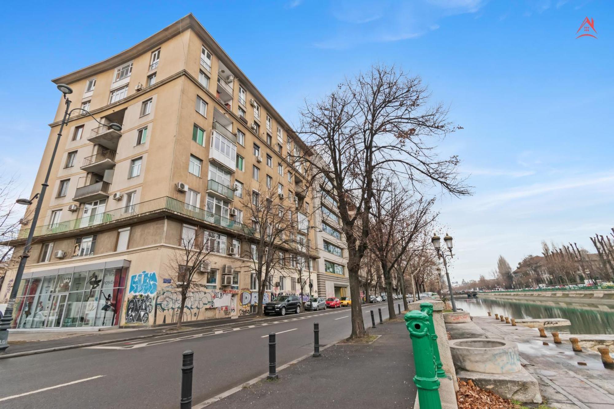 Apartment Eroilor Amazing Dambovita View *