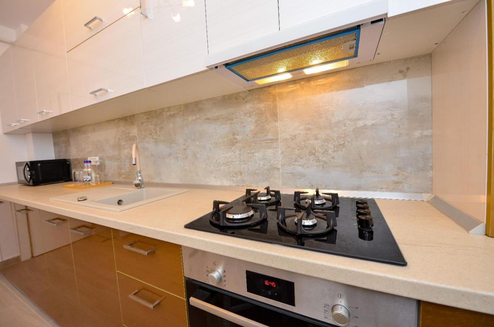 - Private Parking Apartment *