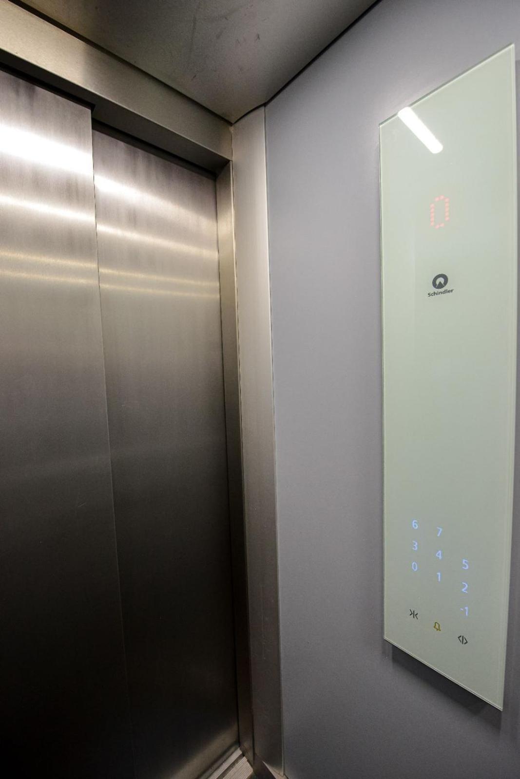 - Private Parking Apartment Bucharest