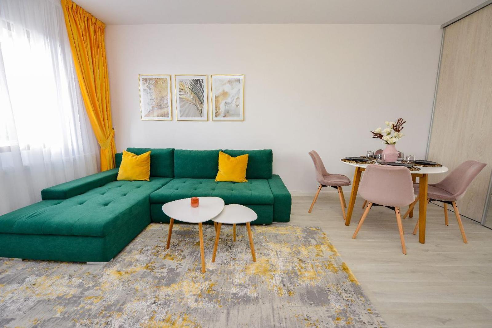 - Private Parking Apartment *