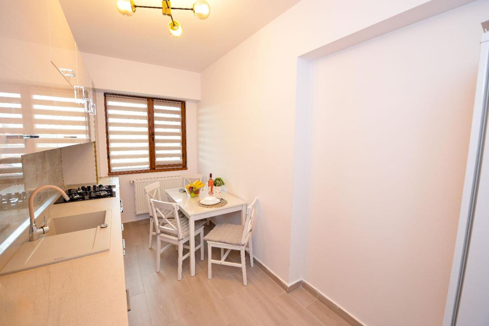 Apartment - Private Parking *