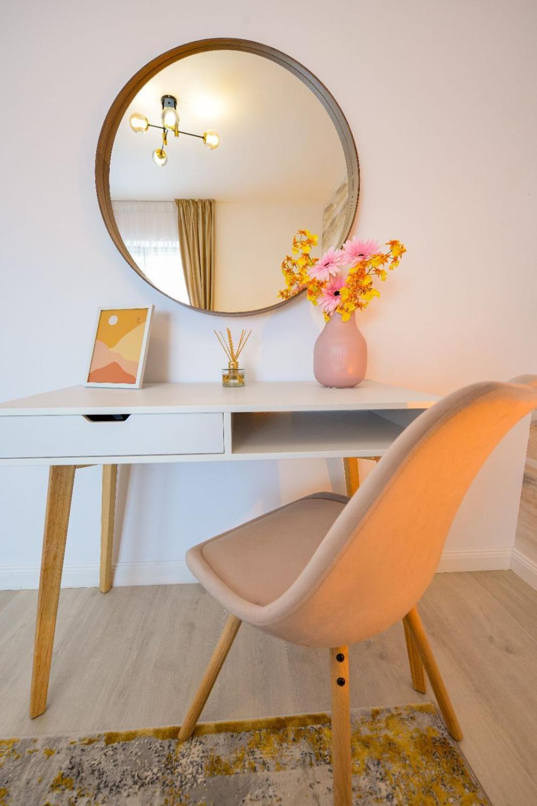 - Private Parking Apartment *