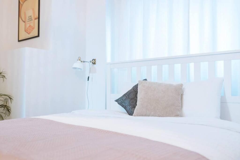 Old Town Apartment *