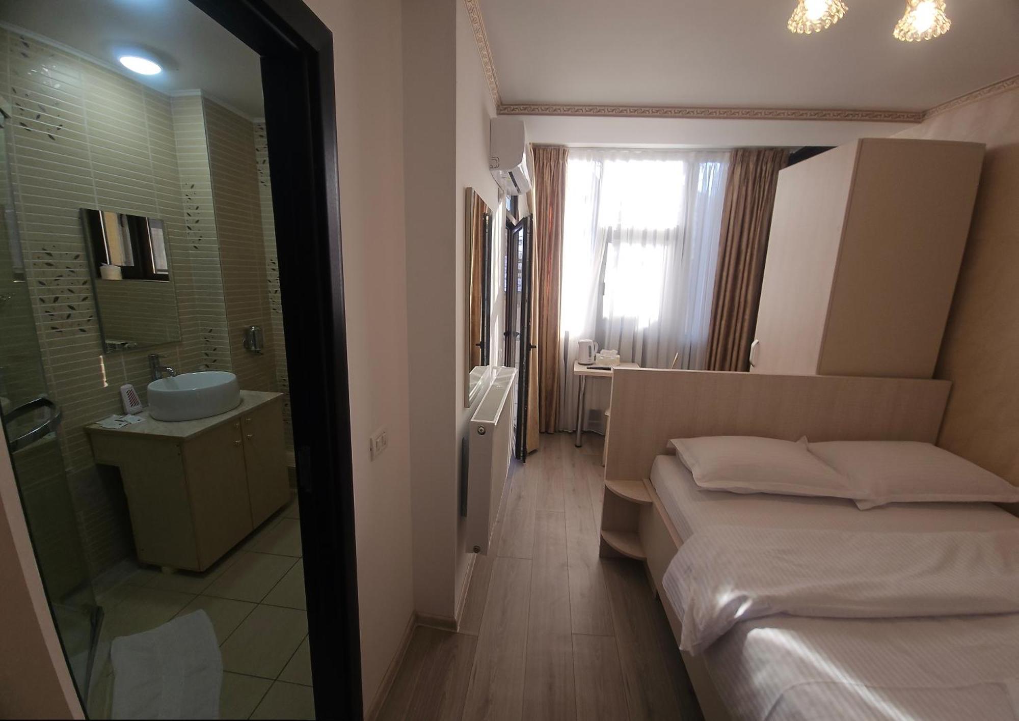 Marina 2 Hotel Bucharest