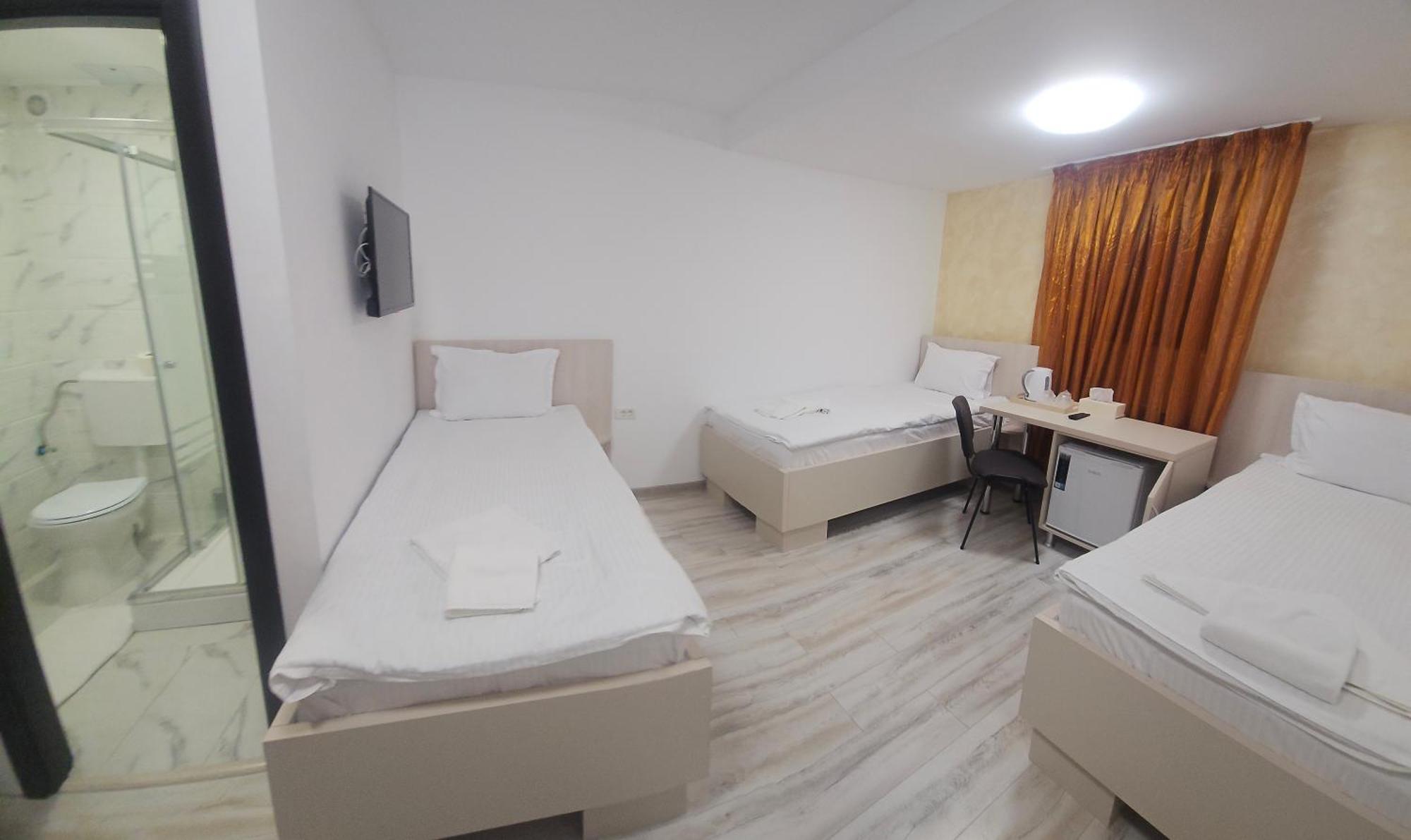 Marina 2 Hotel *