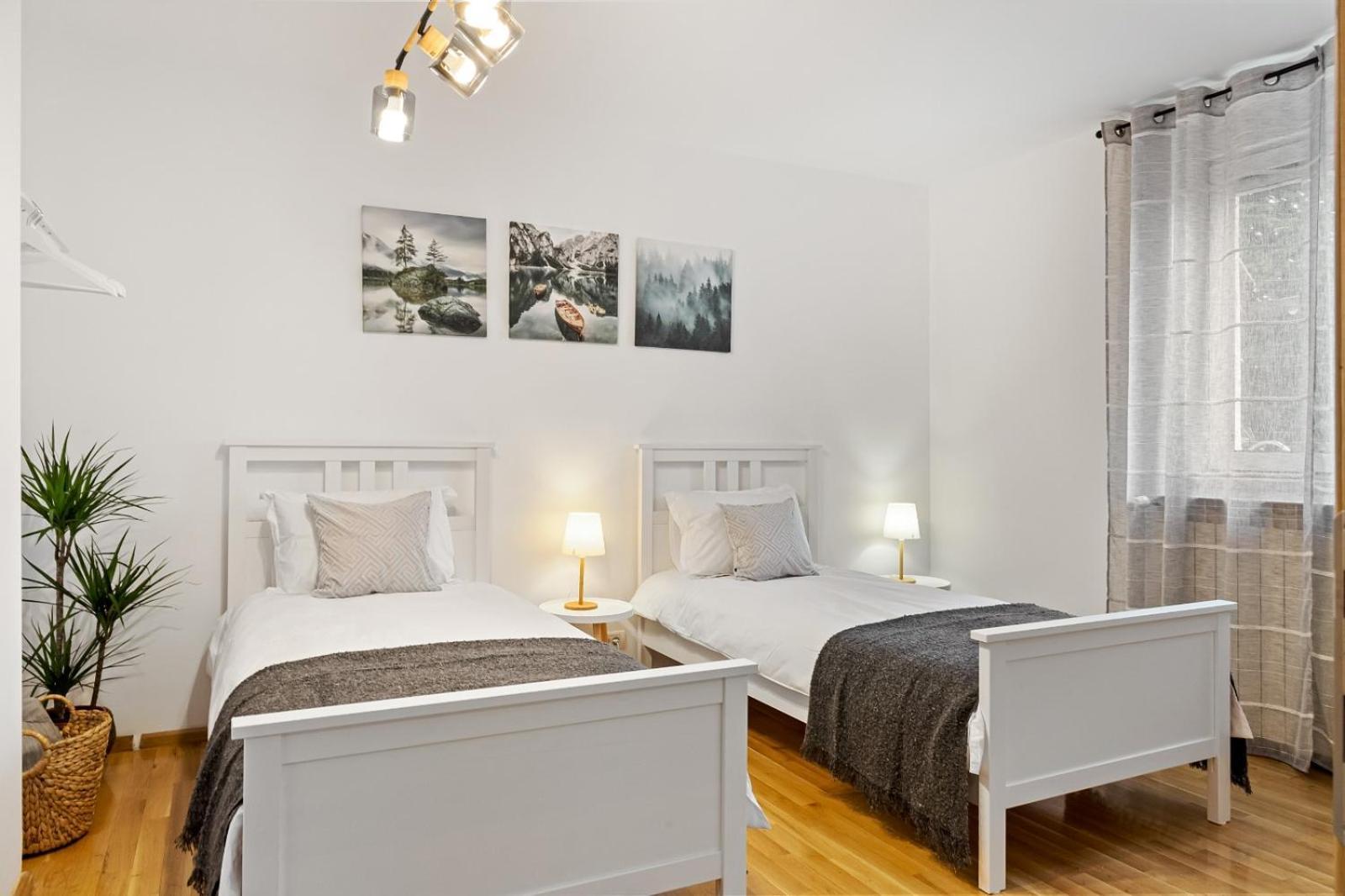 Apartment Herman Park View Cozy Bucharest