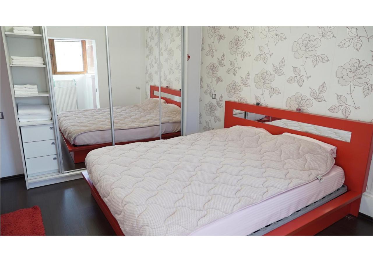 Cozy Parc Sebastian Apartment Bucharest