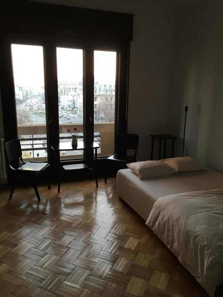 Apartment Across From Intercontinental Bucharest