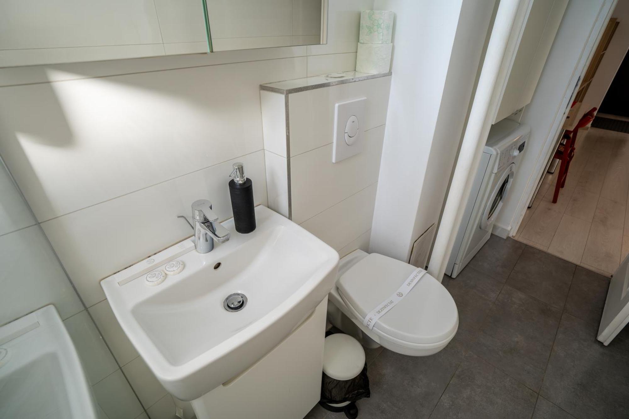 Downtown, Ideal For Longer Stays, Family Friendly - Nb73a *