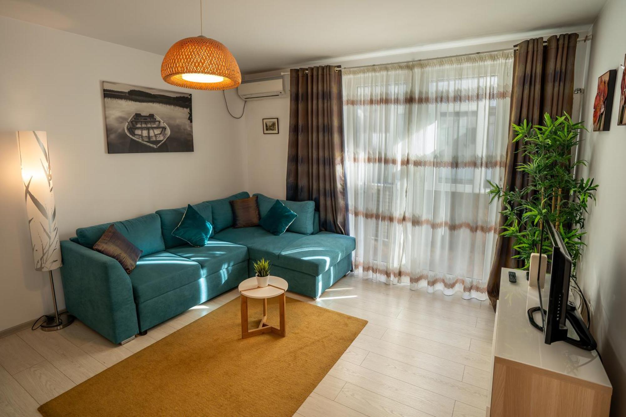 Apartment Downtown, Ideal For Longer Stays, Family Friendly - Nb73a