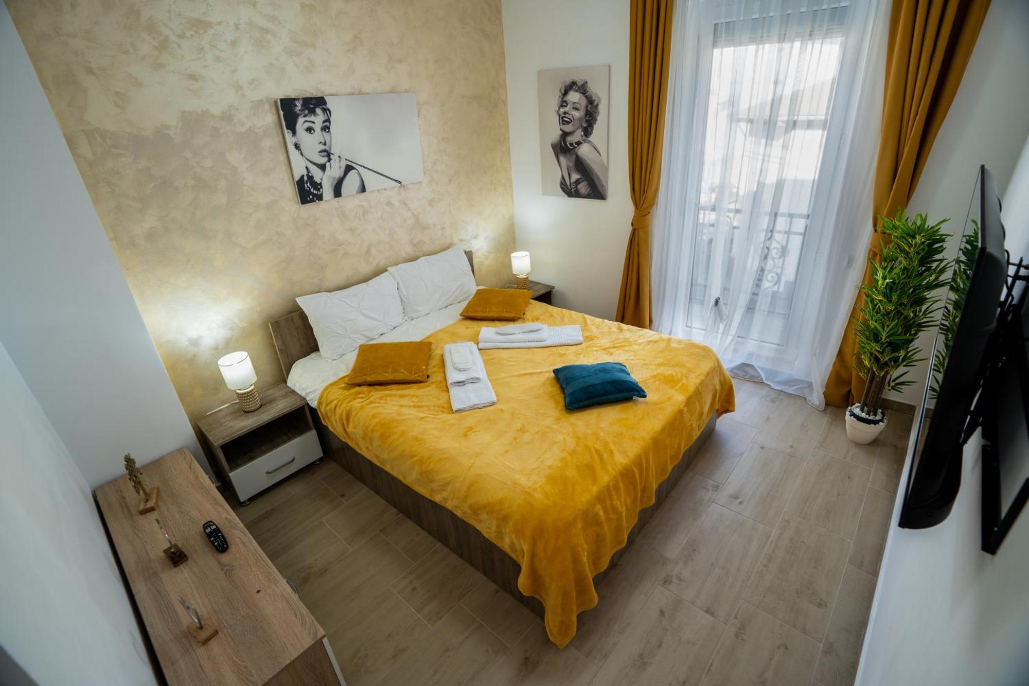 Lovely New Balcony Cismigiu Park - Pop5 Apartament Bucureşti