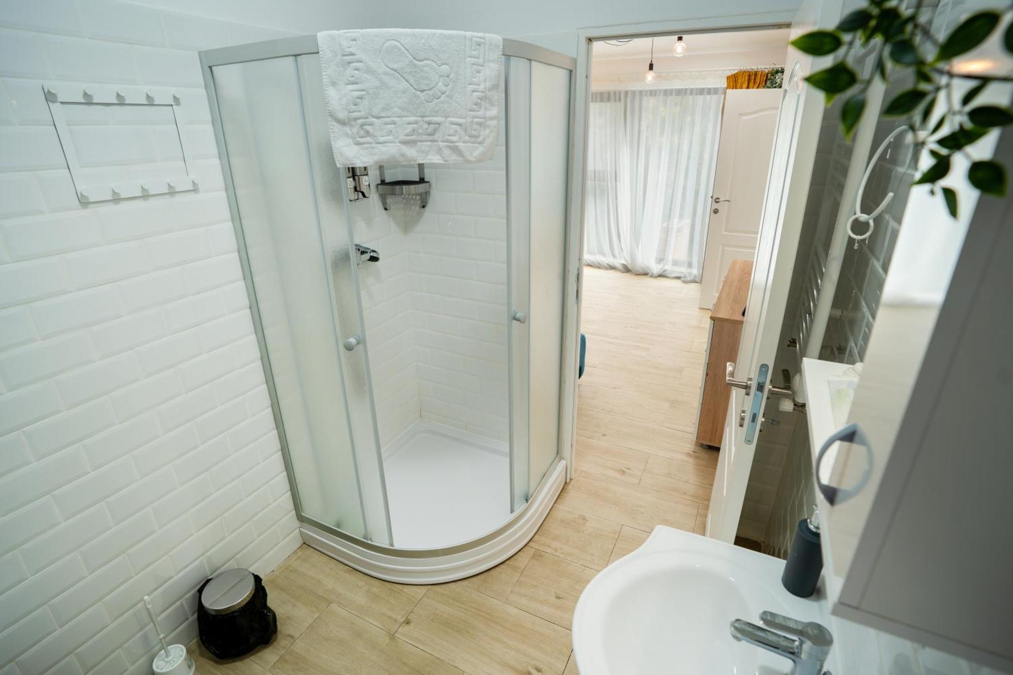 Cozy & Comfortable Apartment, Cismigiu Park - Pop7 Bucureşti