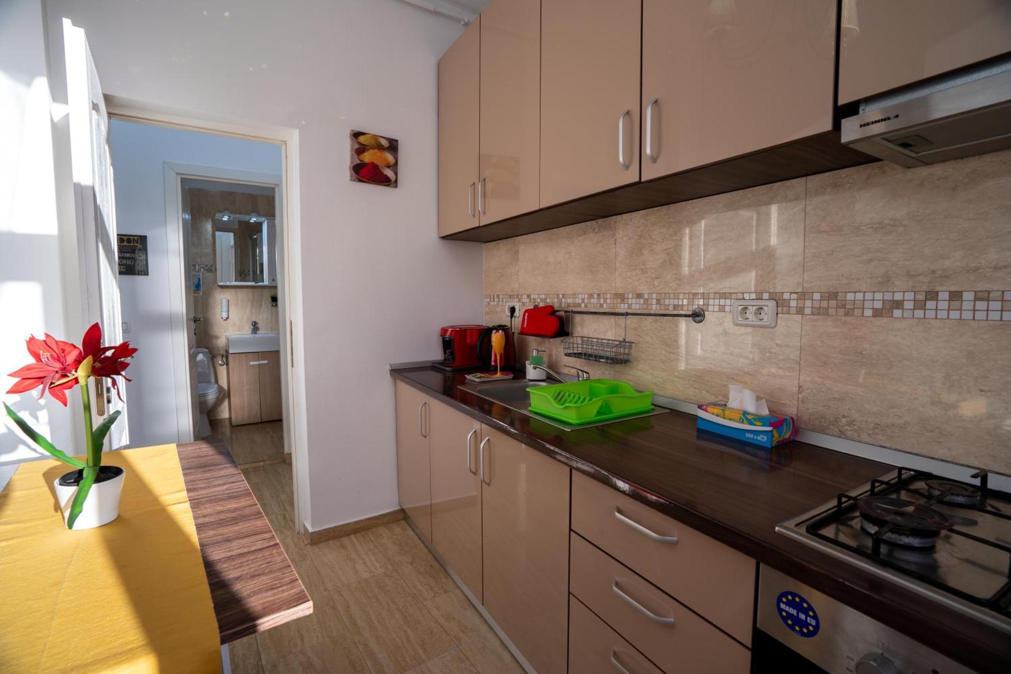Downtown, Close To Old Town, Family Friendly - Ivo10 *
