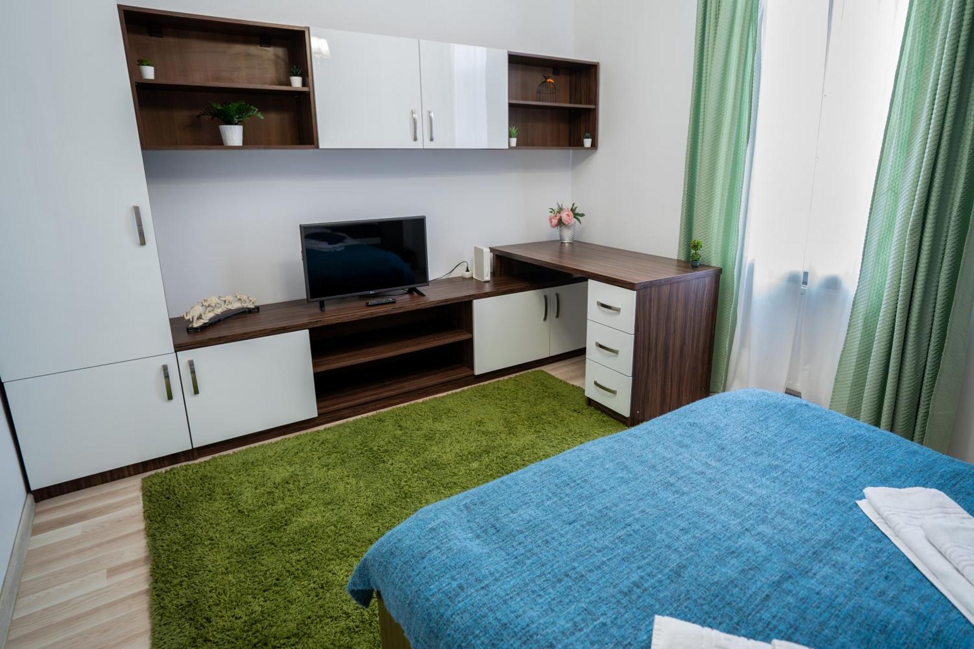 Downtown, Close To Old Town, Family Friendly - Ivo10 Apartament Bucureşti