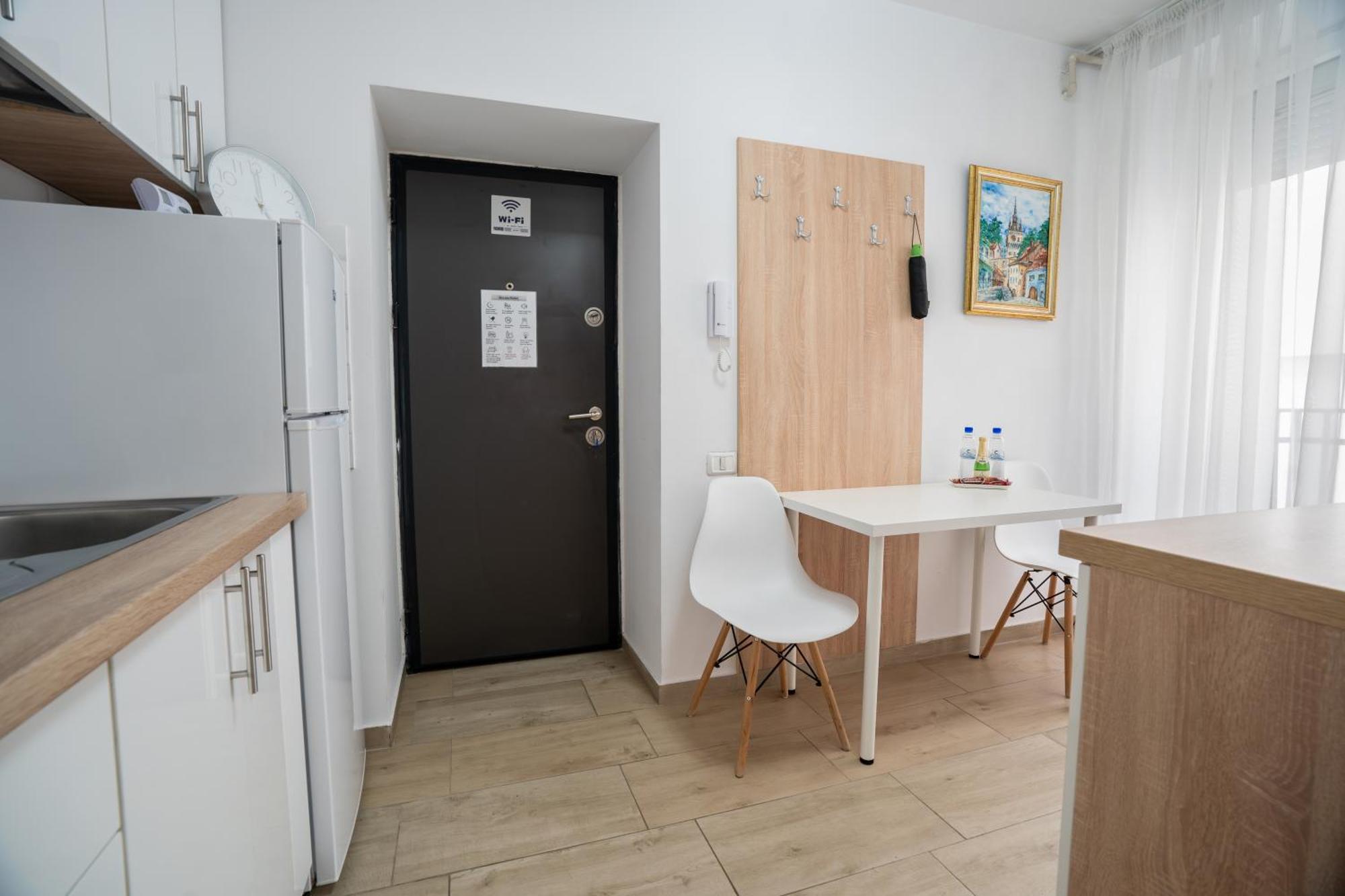 Modern & Comfortable Cismigiu Park - Pop4 Apartment Bucharest
