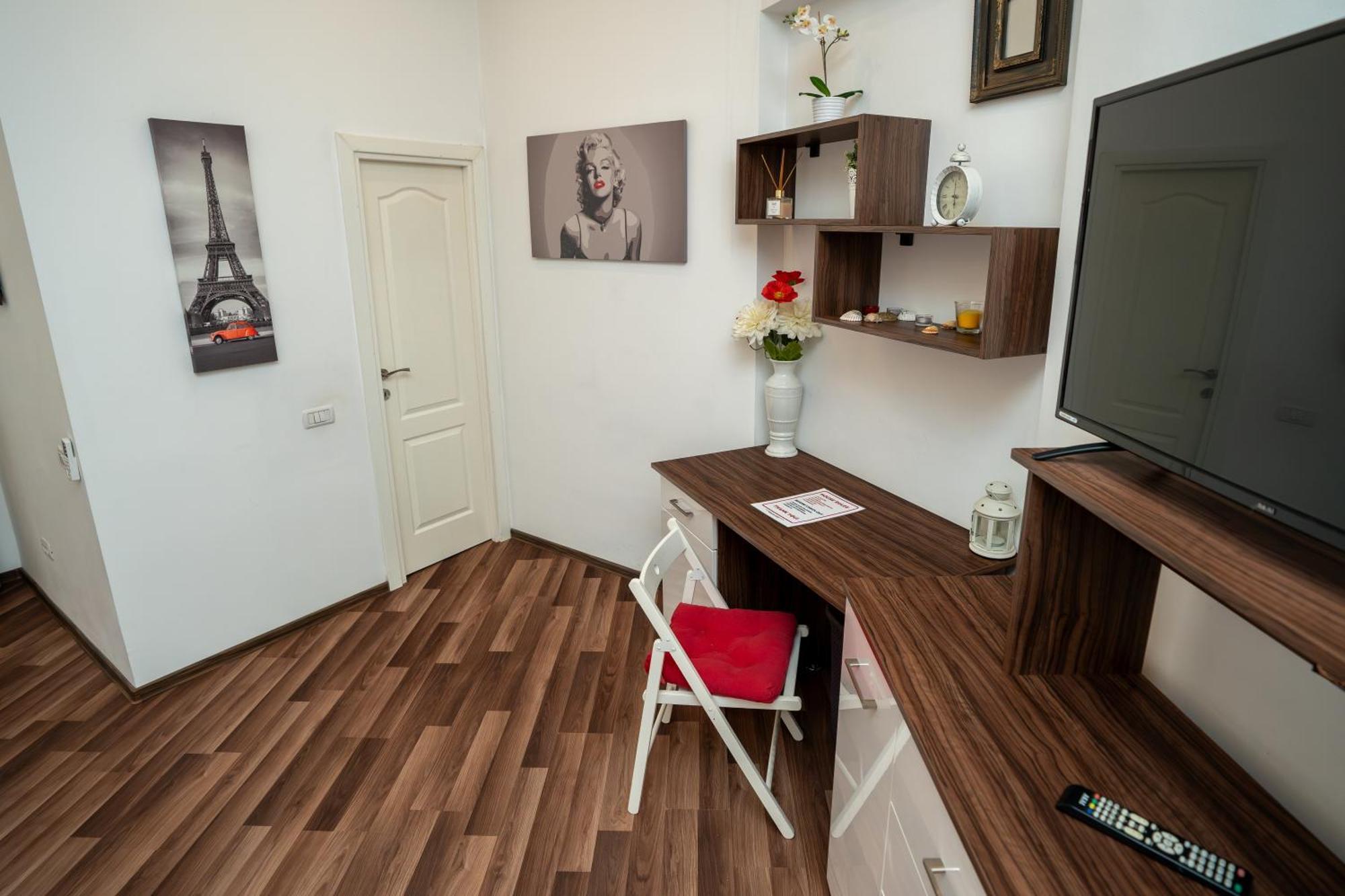 Apartment Downtown - Cal1