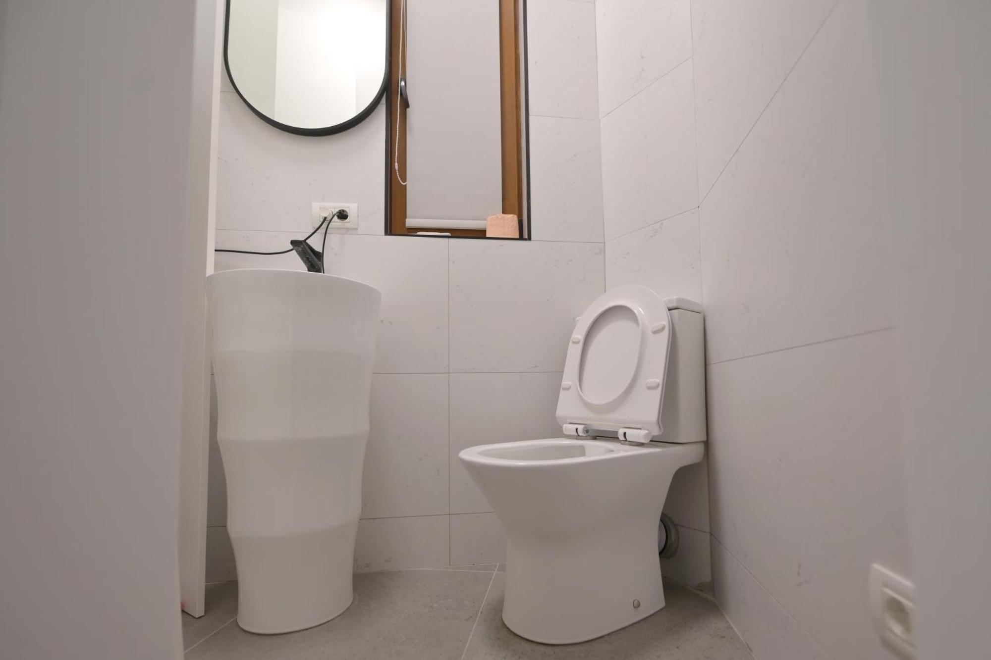 Umbrella Street Center Luxury 2 Bedroom * Bucharest
