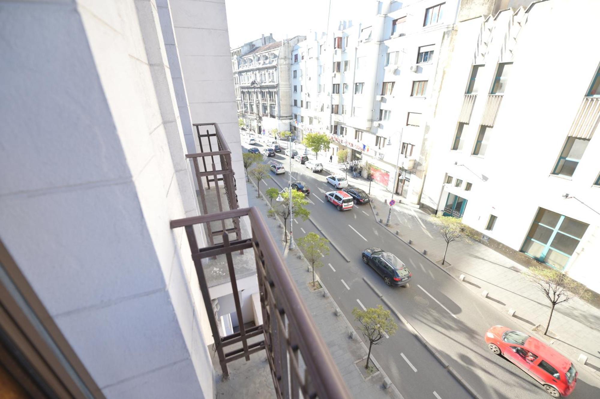 Apartment Umbrella Street Center Luxury 2 Bedroom Bucharest