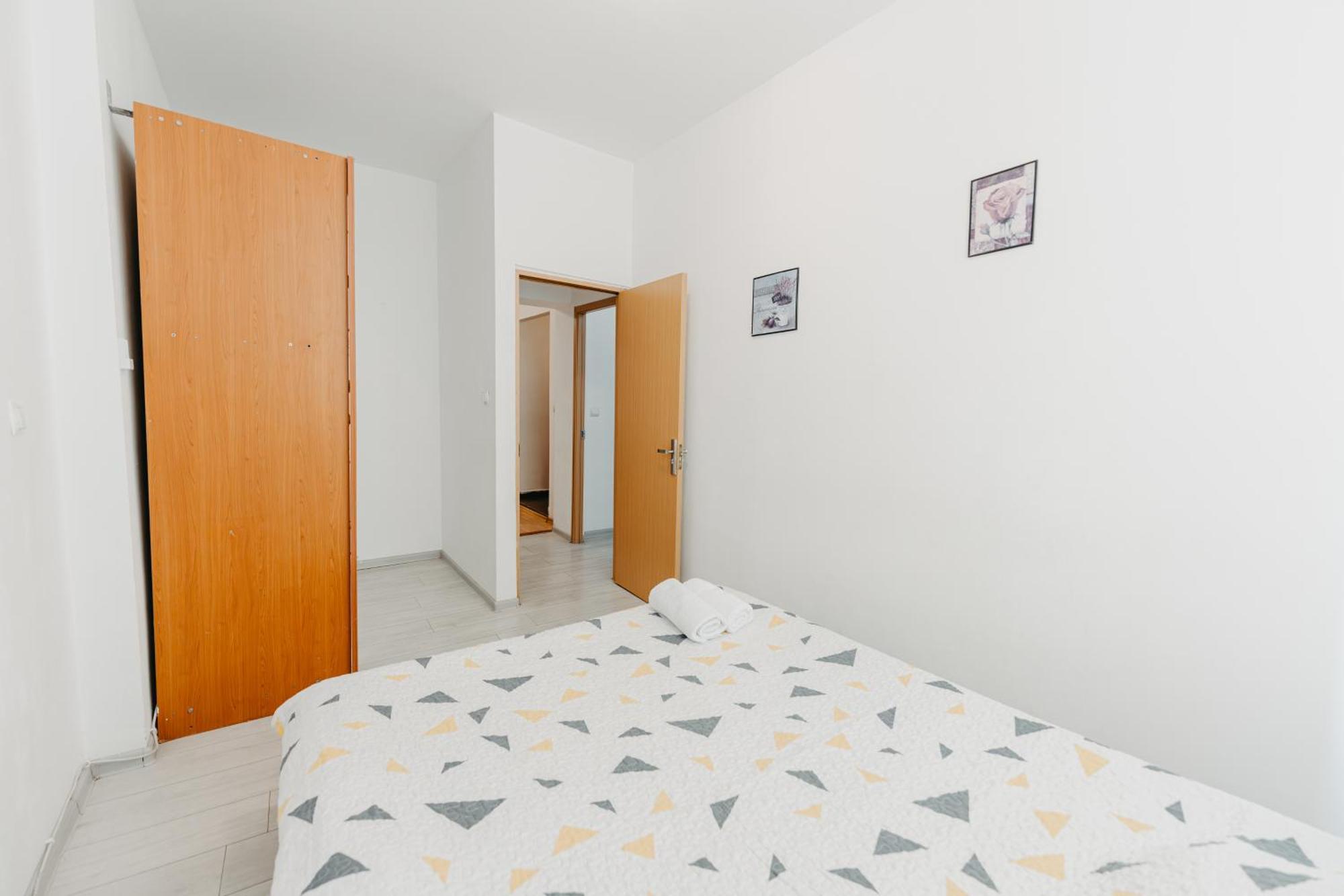Piata Amzei 1 Apartamento *