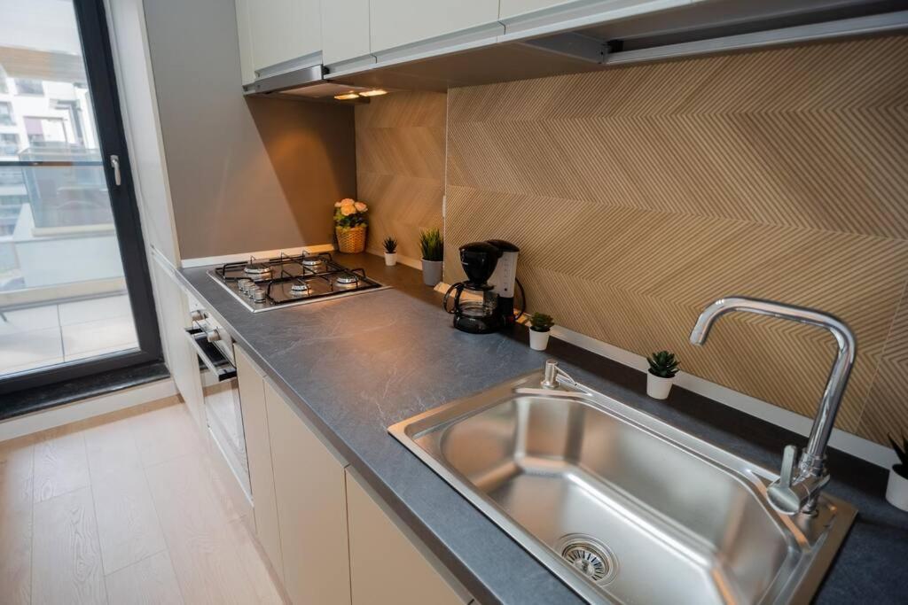 Politehnica Park Residence: Modern Comfort Apartment *