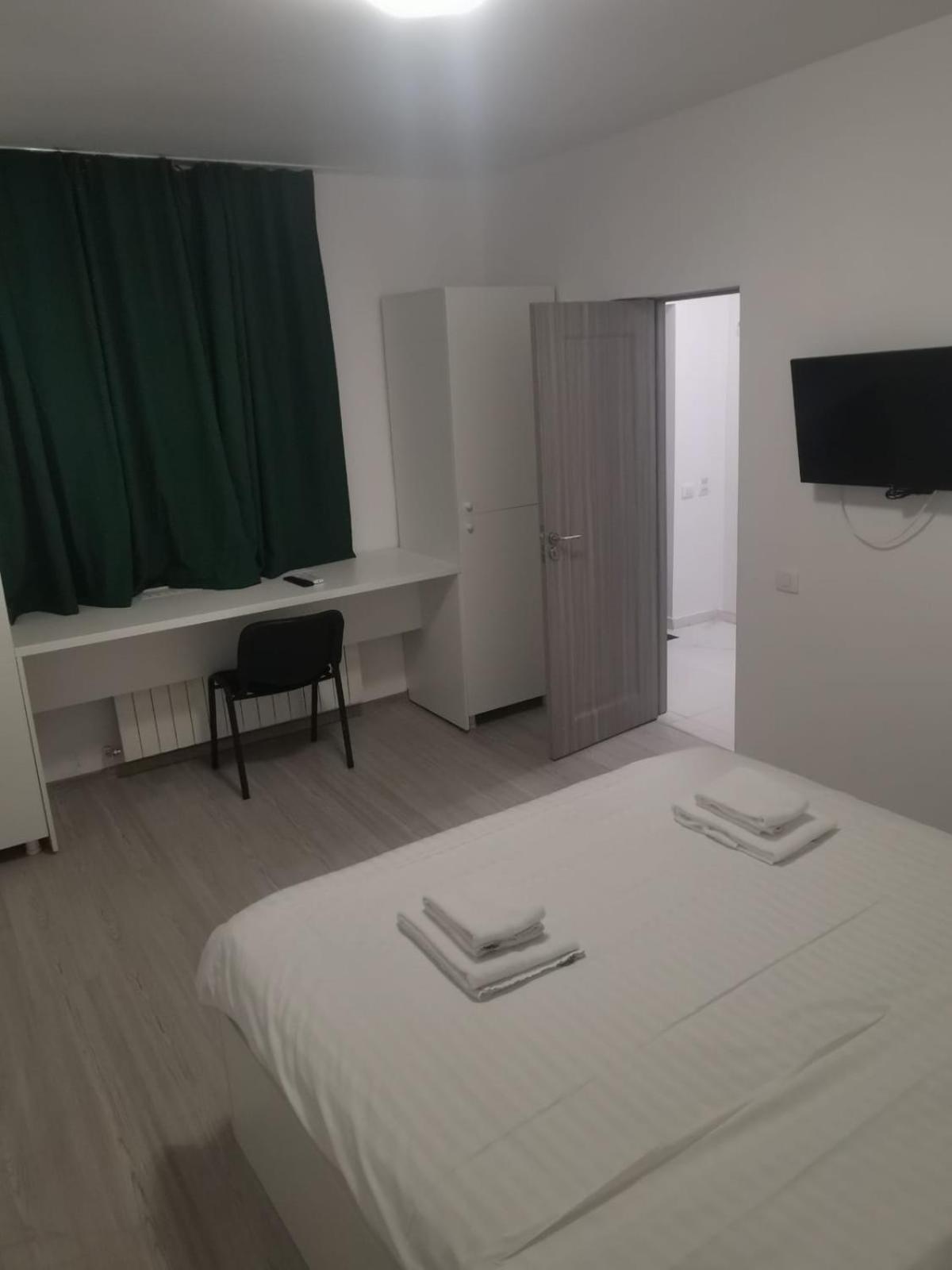 Apartment Old Town Bar On Street Tonitza *