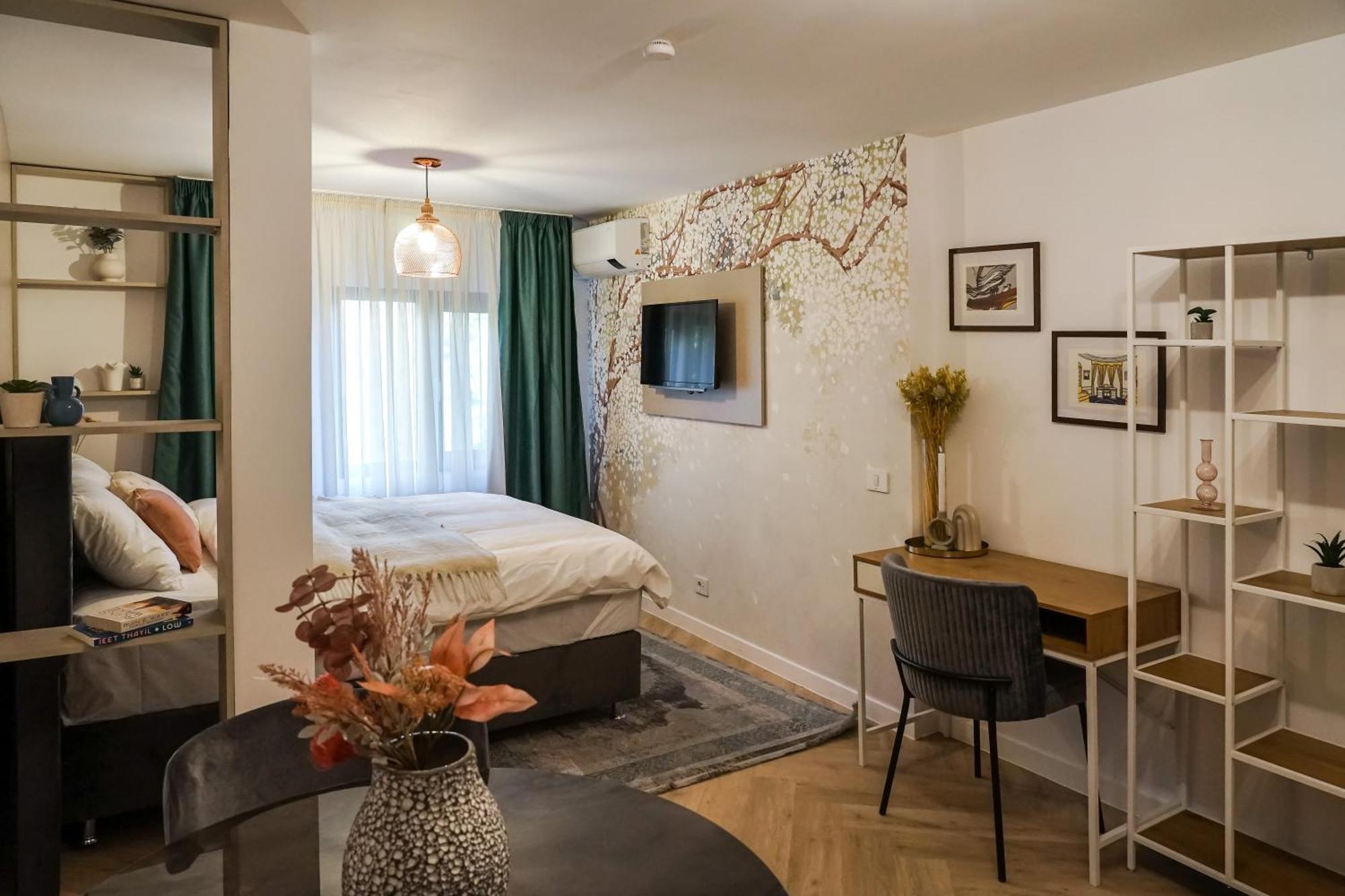 Apartment April