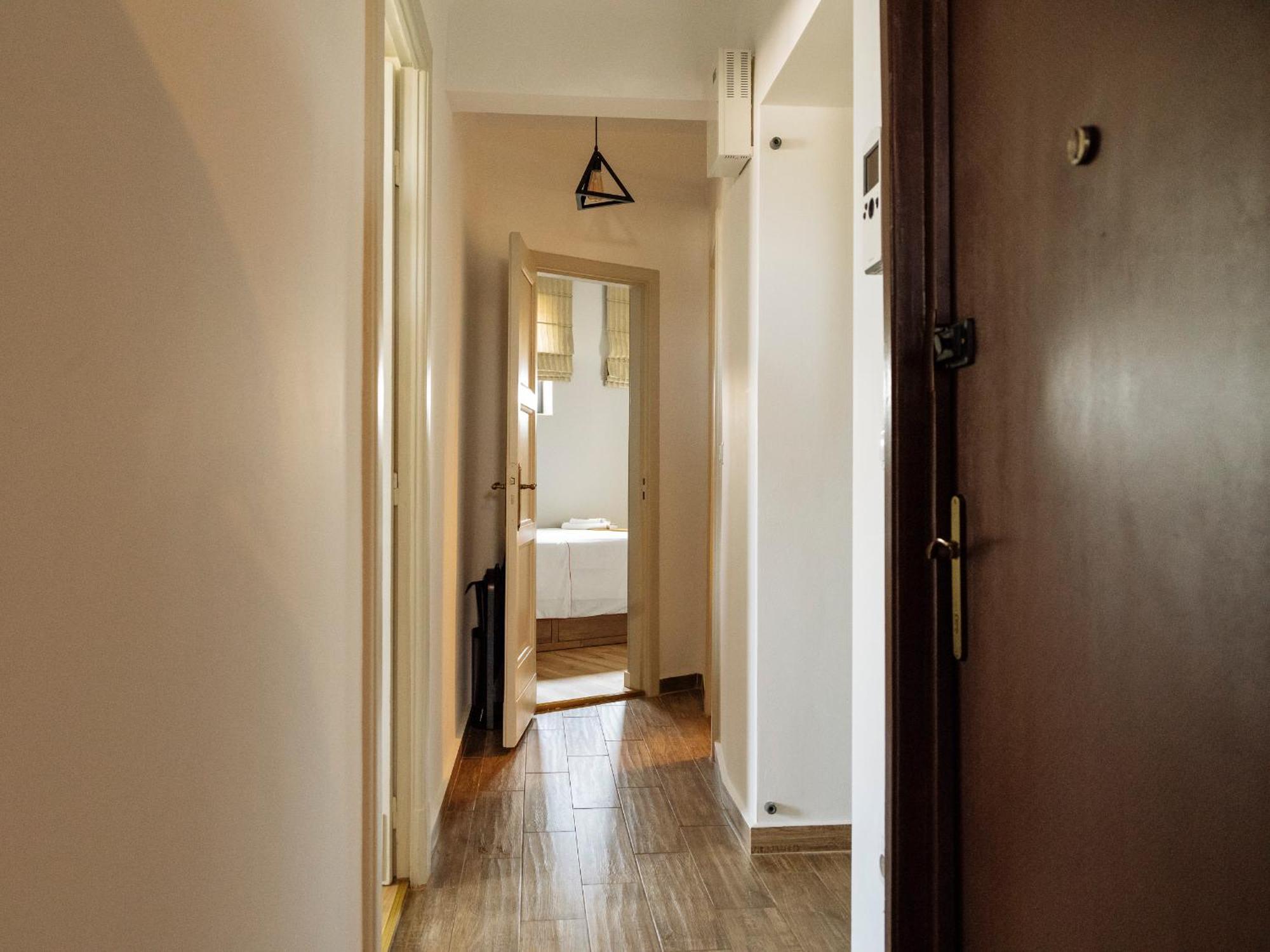 Wilson Old Roof Apartament Bucureşti