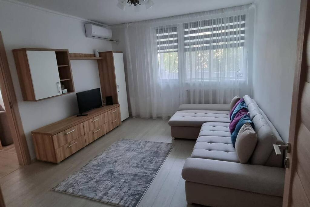 Parc Drumul Taberei Apartment Bucharest