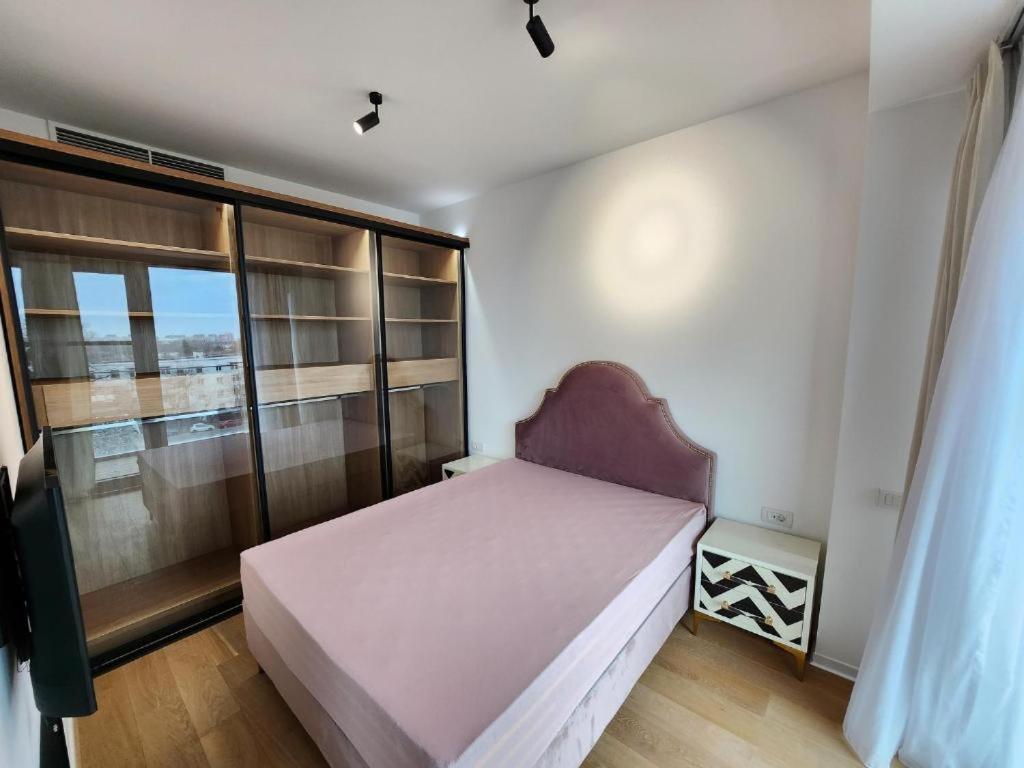 One Floreasca Near Park Luxury Apartment *