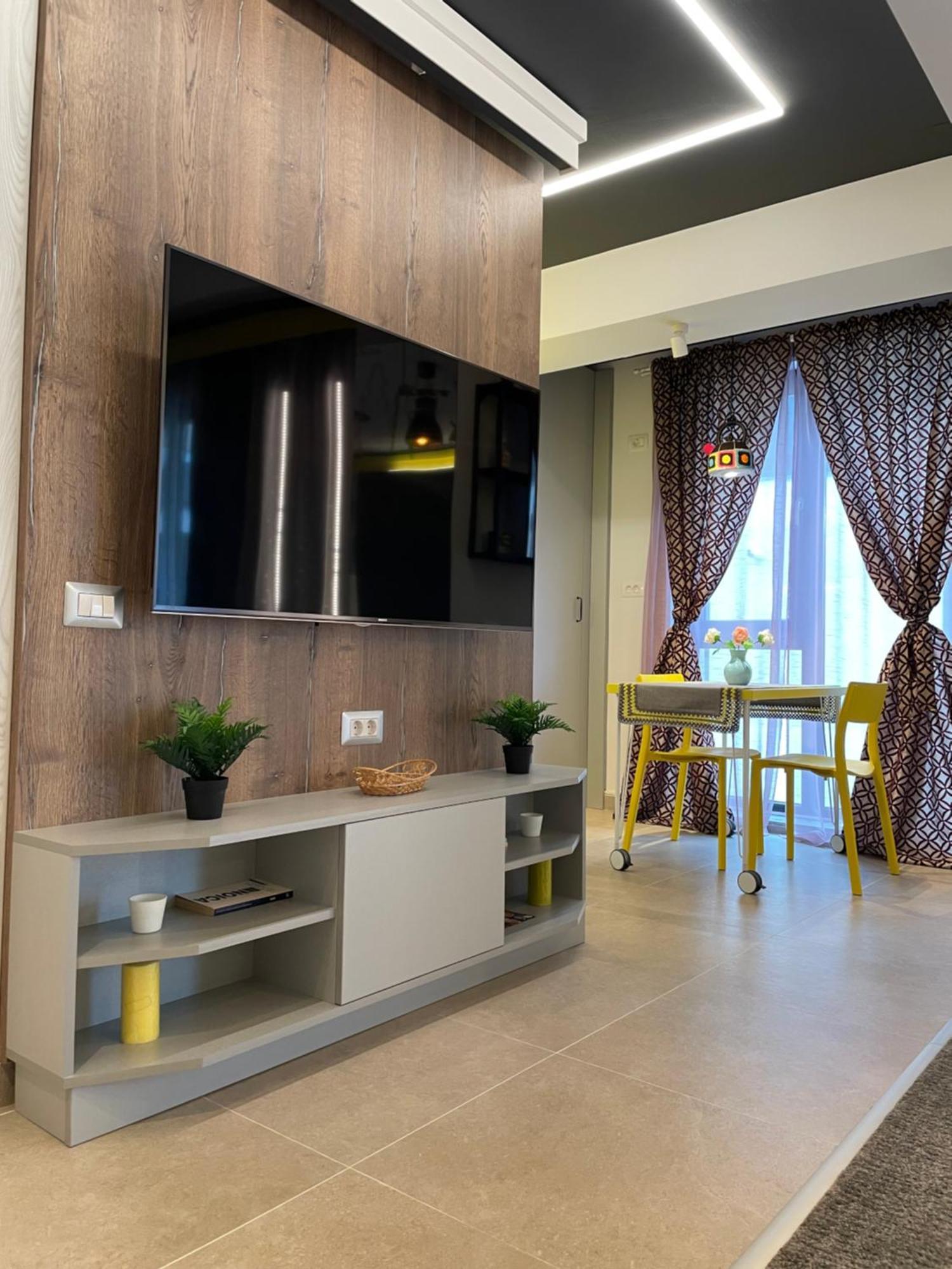 Studiokris * Bucureşti